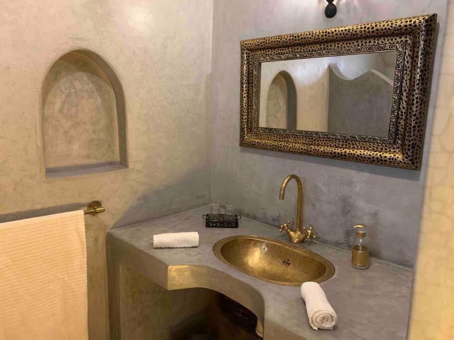 Riad Darna 4 Chambres Avec Piscine Et Petit Dejeuner Marrakesh Exterior foto